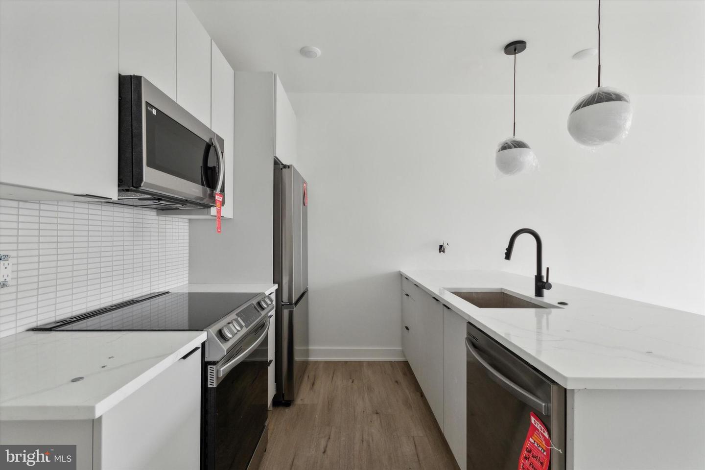 139 W Chelten Ave #402 Property Photo 1