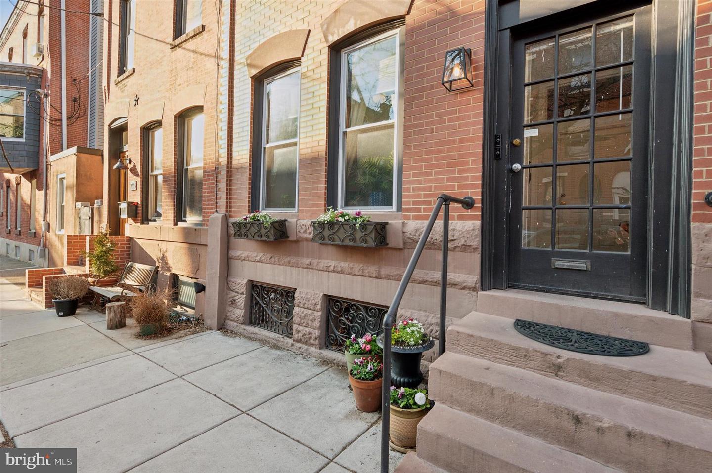 2331 Parrish St Property Photo 3