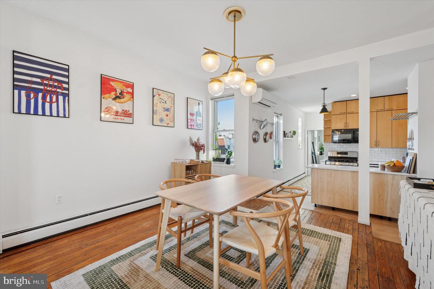 2331 Parrish St Property Photo 6