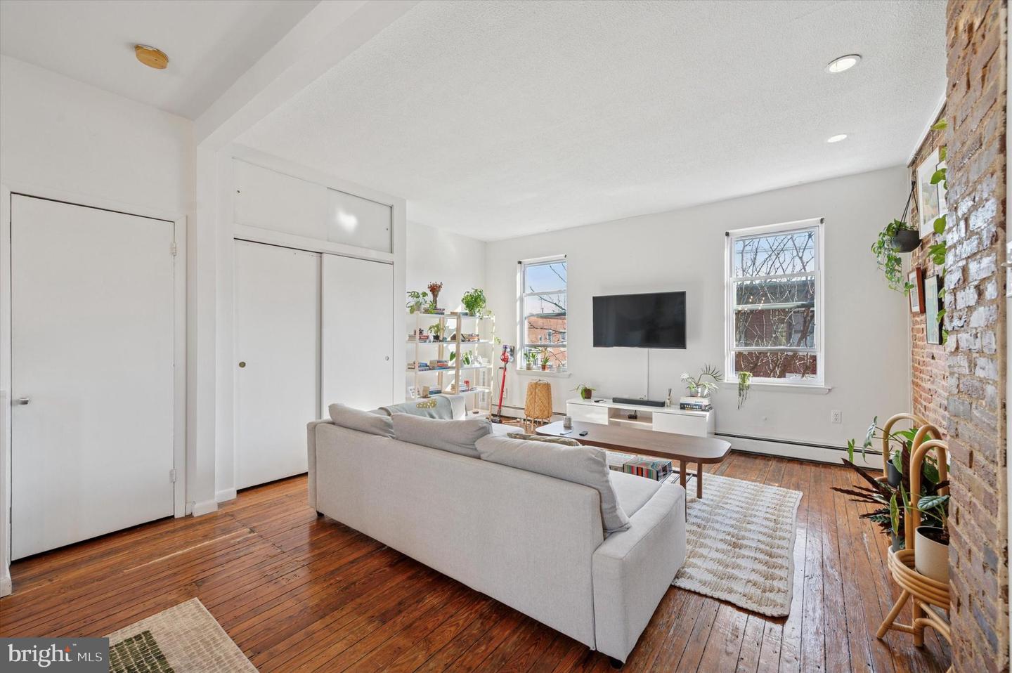 2331 Parrish St Property Photo 7