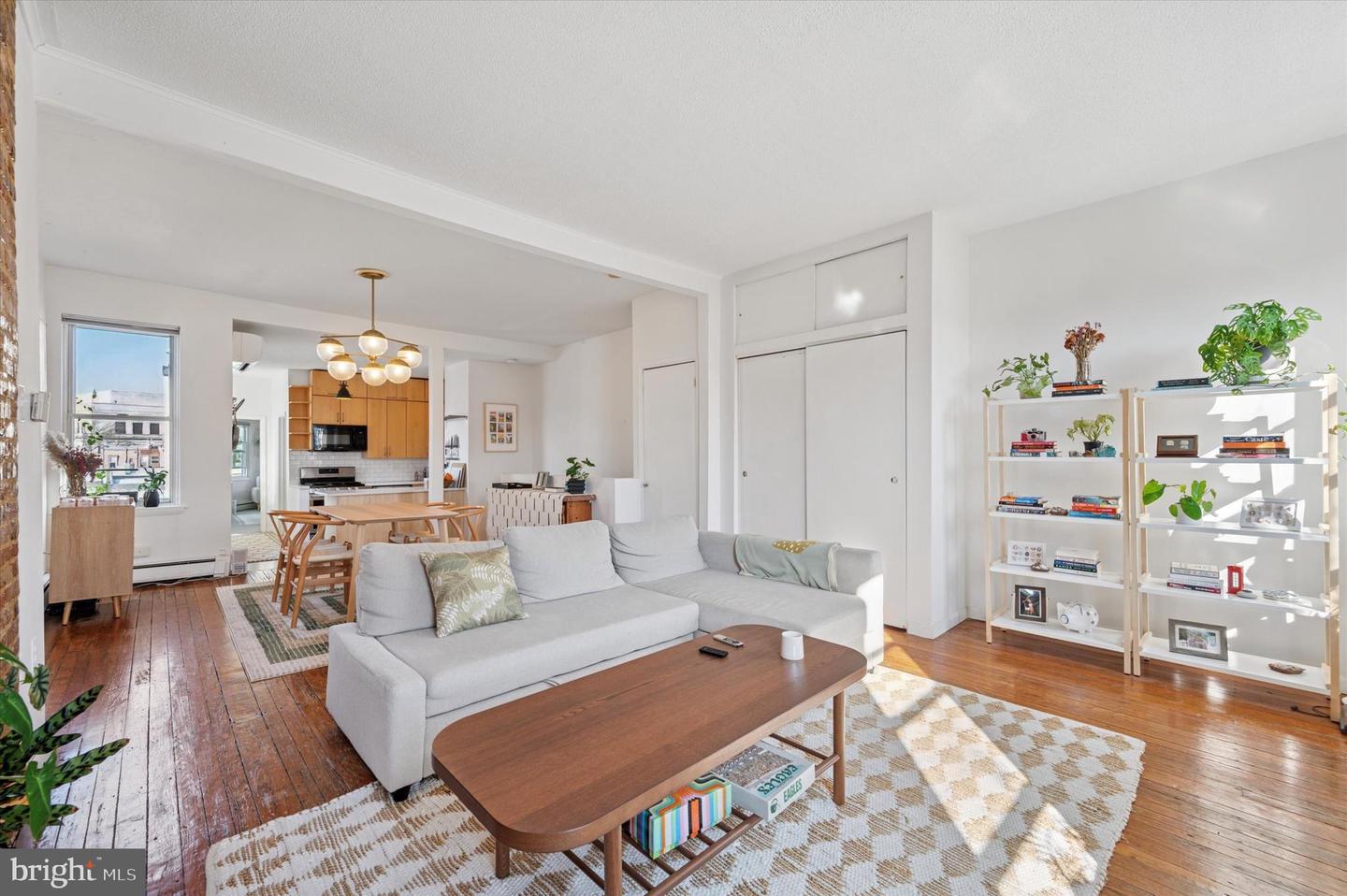 2331 Parrish St Property Photo 10