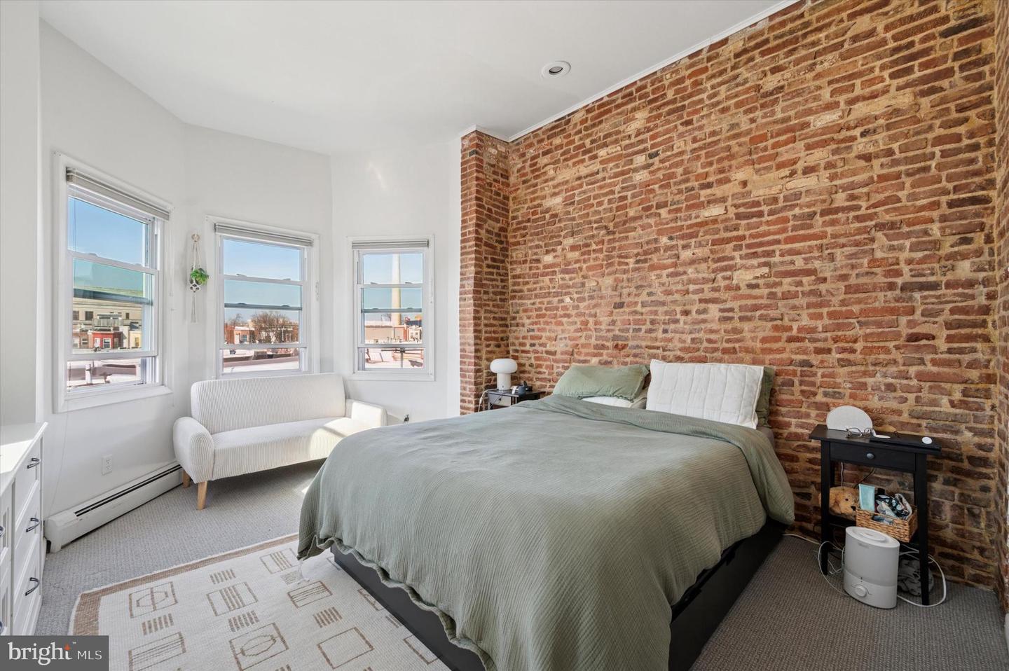 2331 Parrish St Property Photo 16