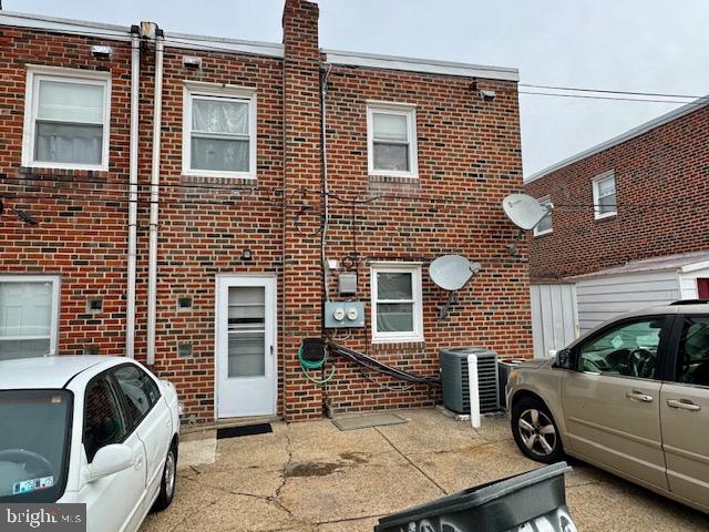 1630 Loney St Property Photo 2