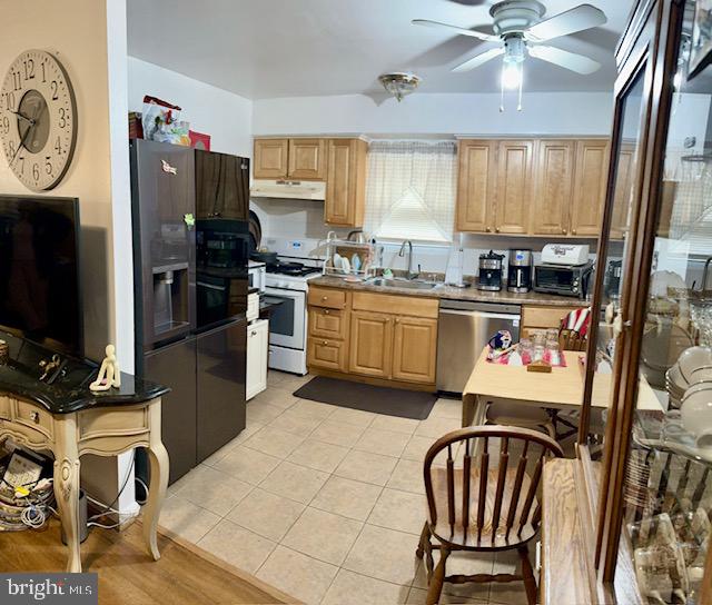 1630 Loney St Property Photo 15