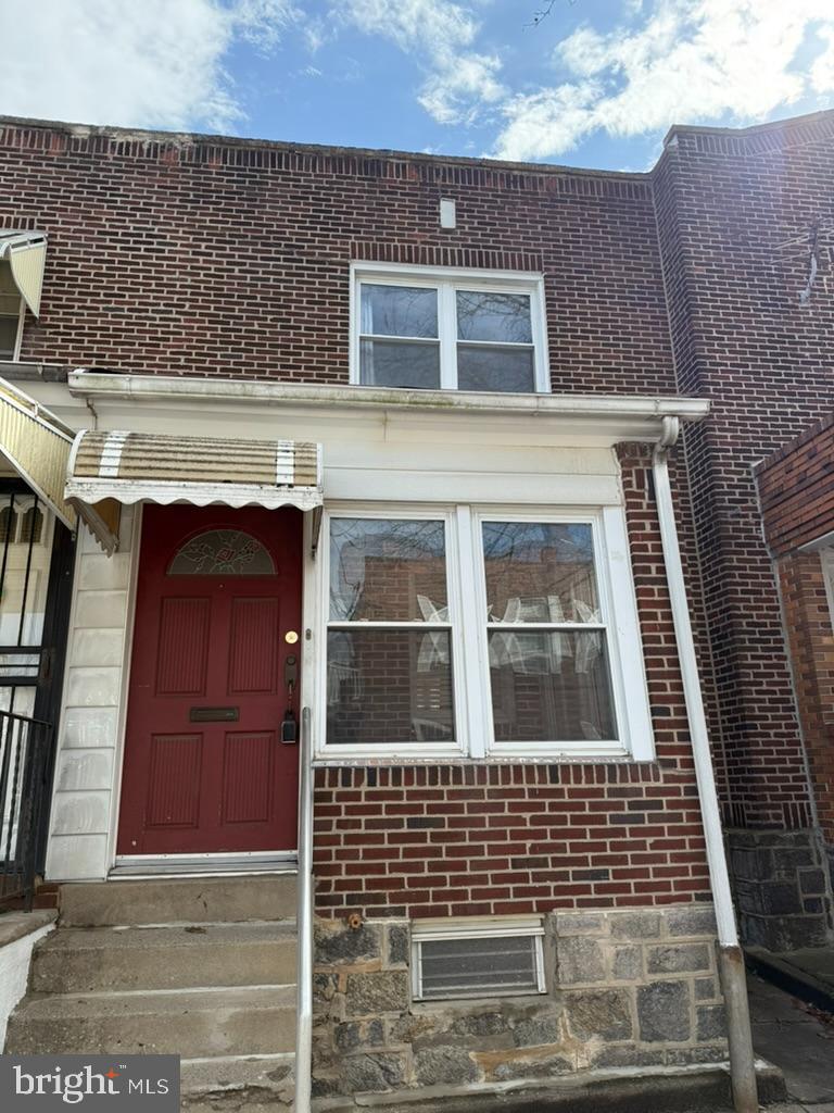 2711 S Alder St Property Photo 1