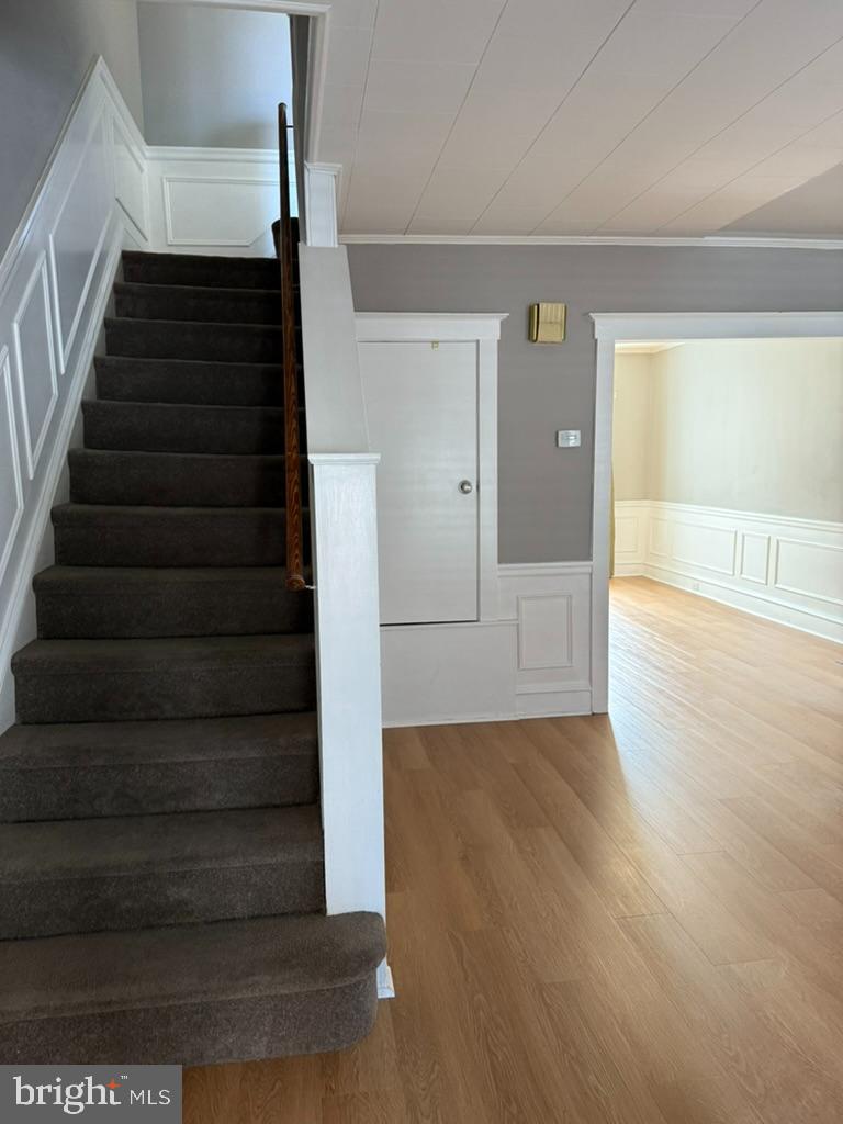 2711 S Alder St Property Photo 8