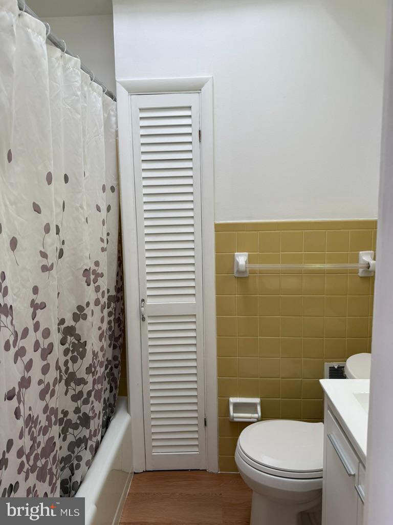 2711 S Alder St Property Photo 18