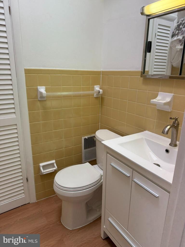 2711 S Alder St Property Photo 19