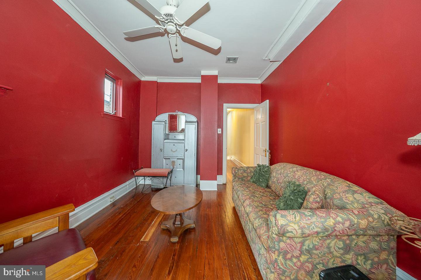 885 N Pennock St Property Photo 29