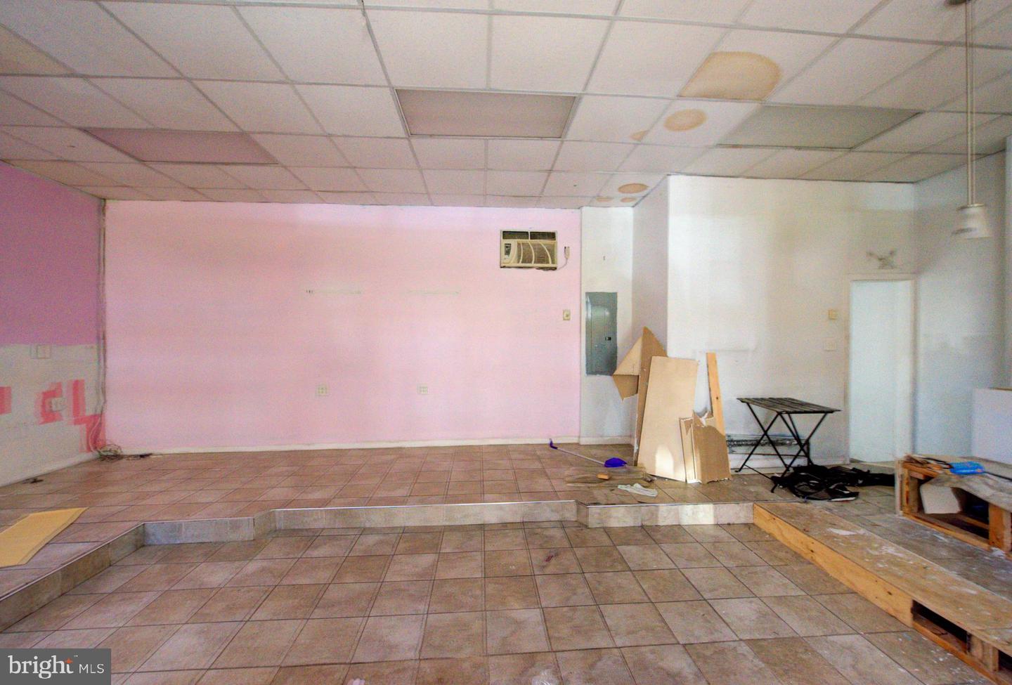 5000-2 City Ave Property Photo 22