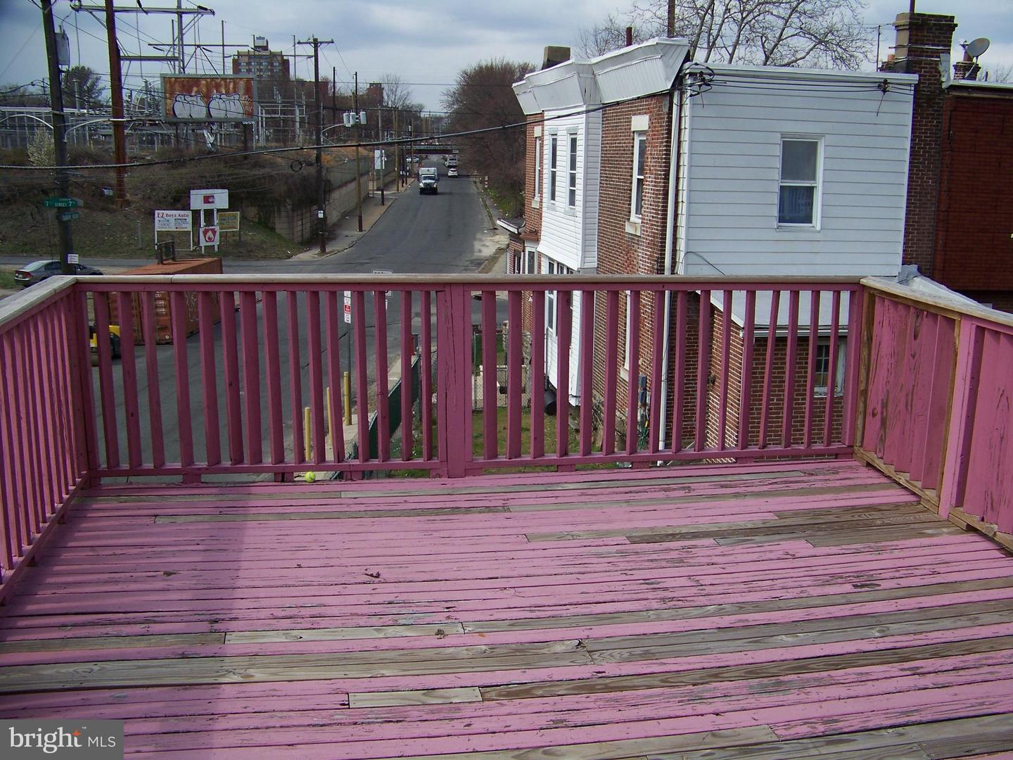5500 N Marshall St Property Photo 16