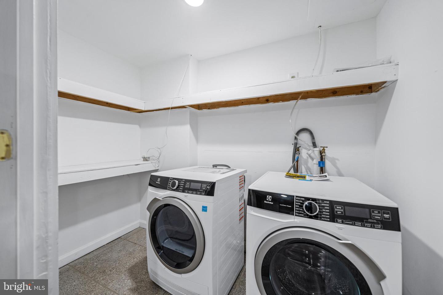 2303 Christian St Property Photo 16