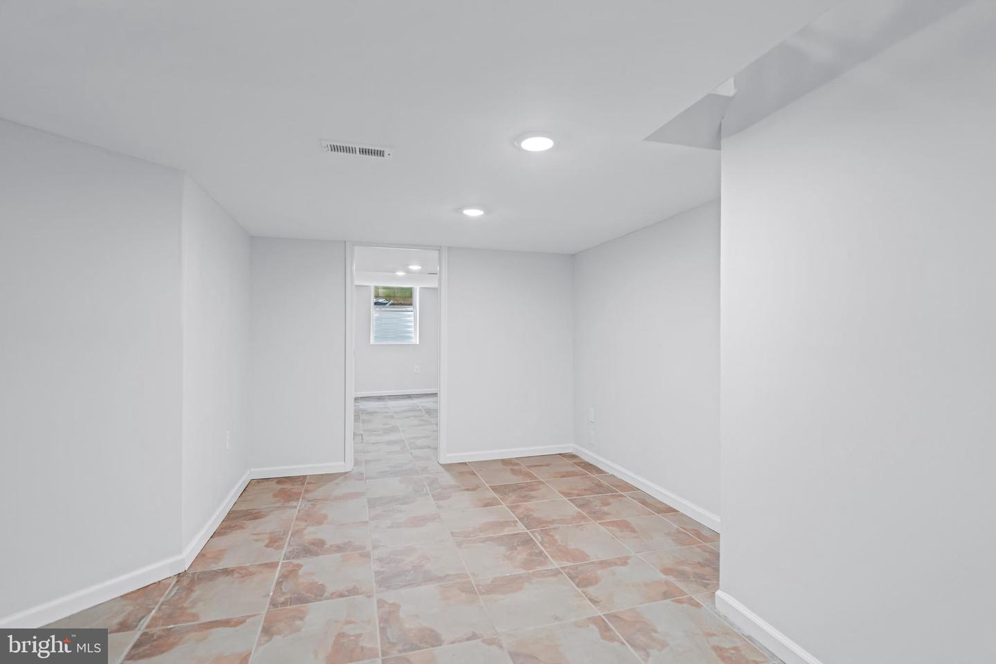 2303 Christian St Property Photo 18