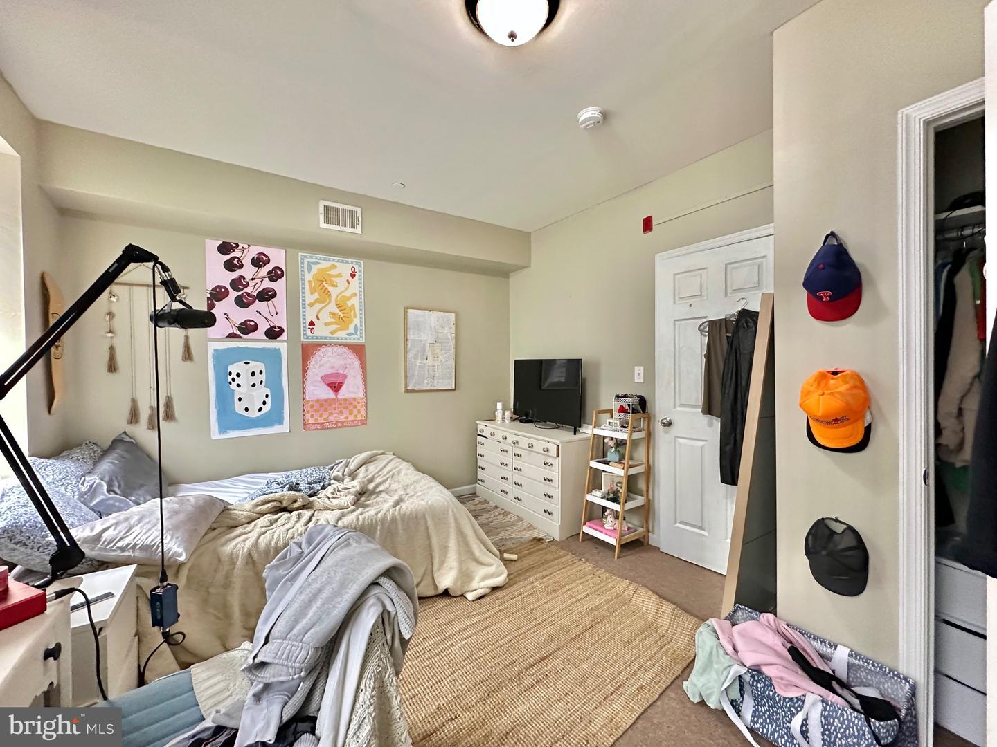 1842 N Bouvier St #1 Property Photo 8