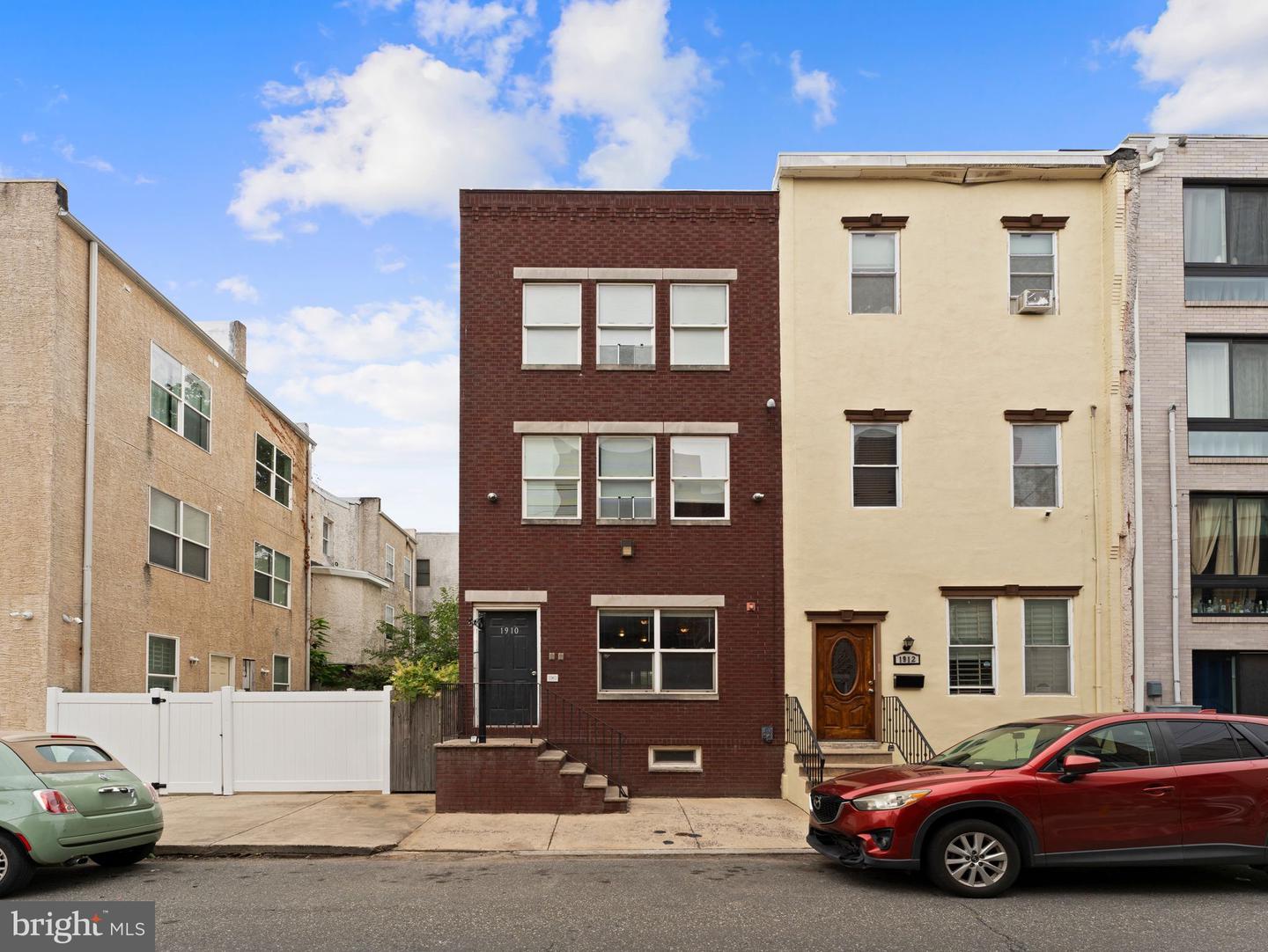 1910 N Gratz St Property Photo 2