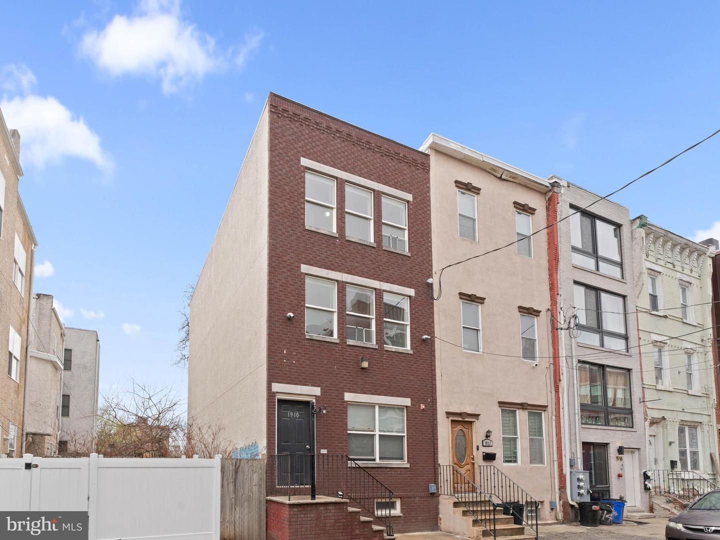 1910 N Gratz St Property Photo 4