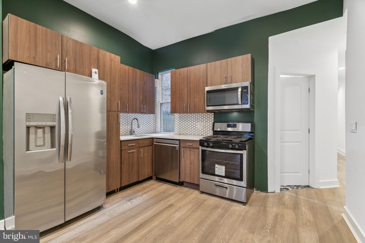 2146 N Van Pelt St Property Photo 2