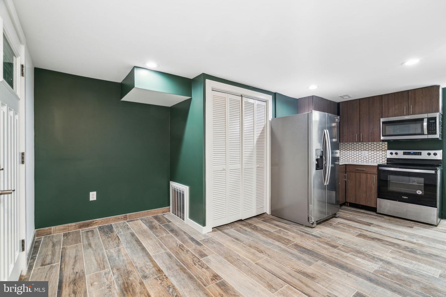 2146 N Van Pelt St Property Photo 8