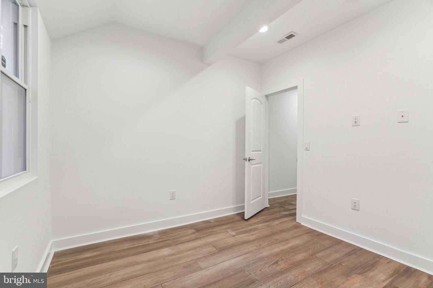 2146 N Van Pelt St Property Photo 27