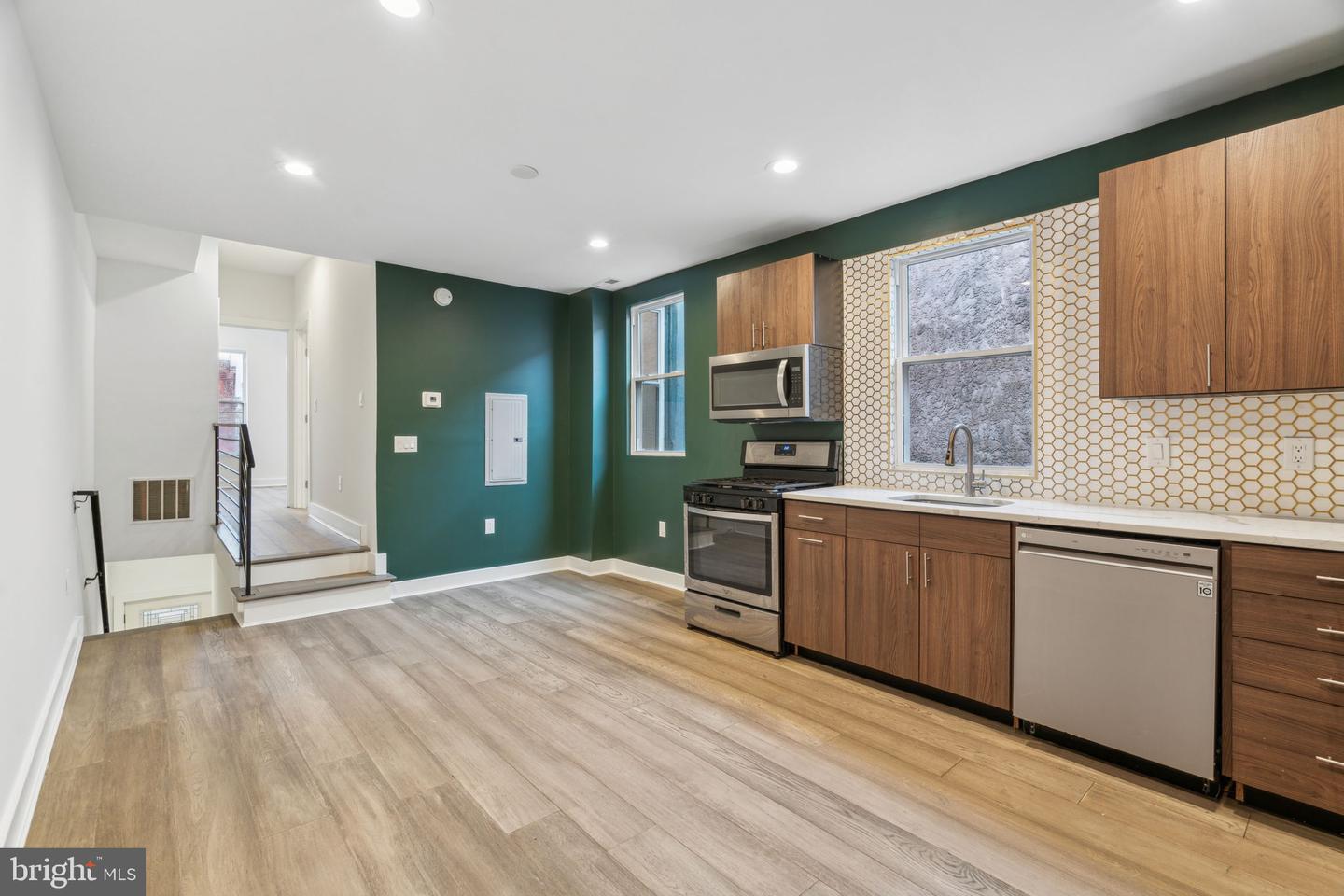 2146 N Van Pelt St Property Photo 31