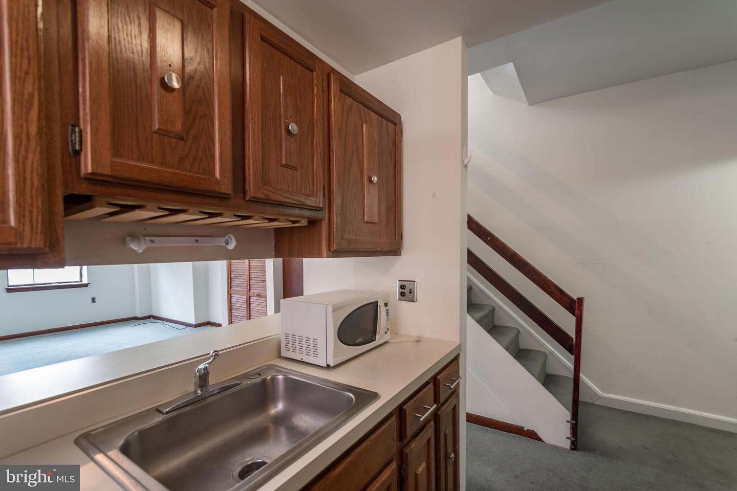 830 South St #unit 2r Property Photo 8