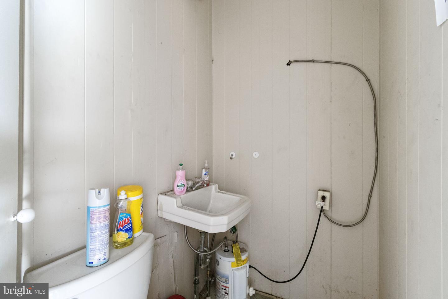 2436 S Broad St Property Photo 7