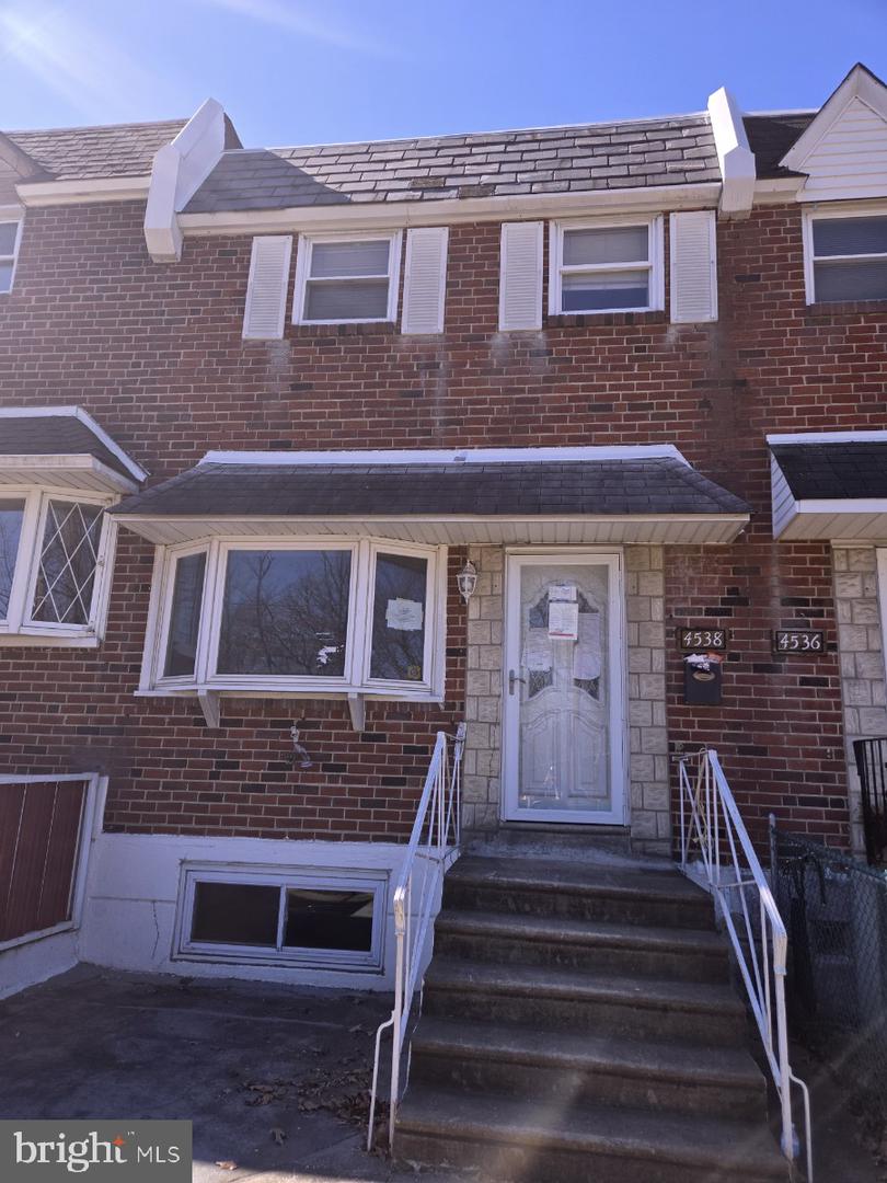 4538 Carwithan St Property Photo 2
