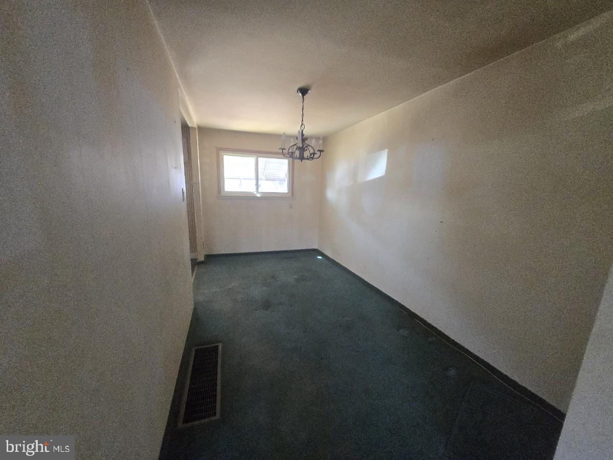 4538 Carwithan St Property Photo 8