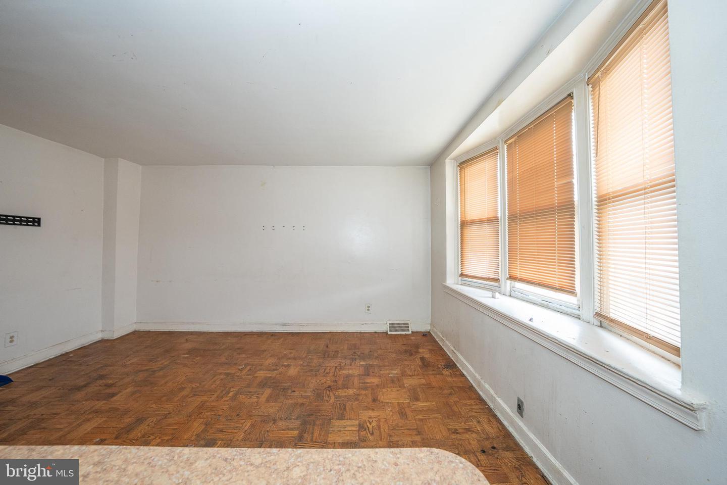 1408 Greeby St Property Photo 4