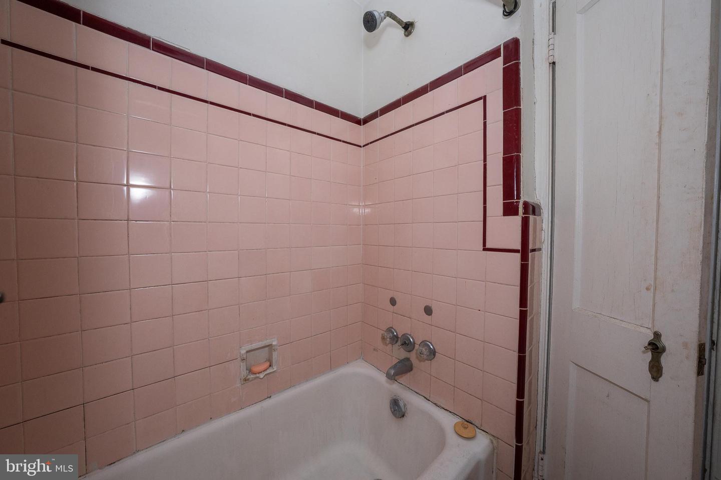 1408 Greeby St Property Photo 6