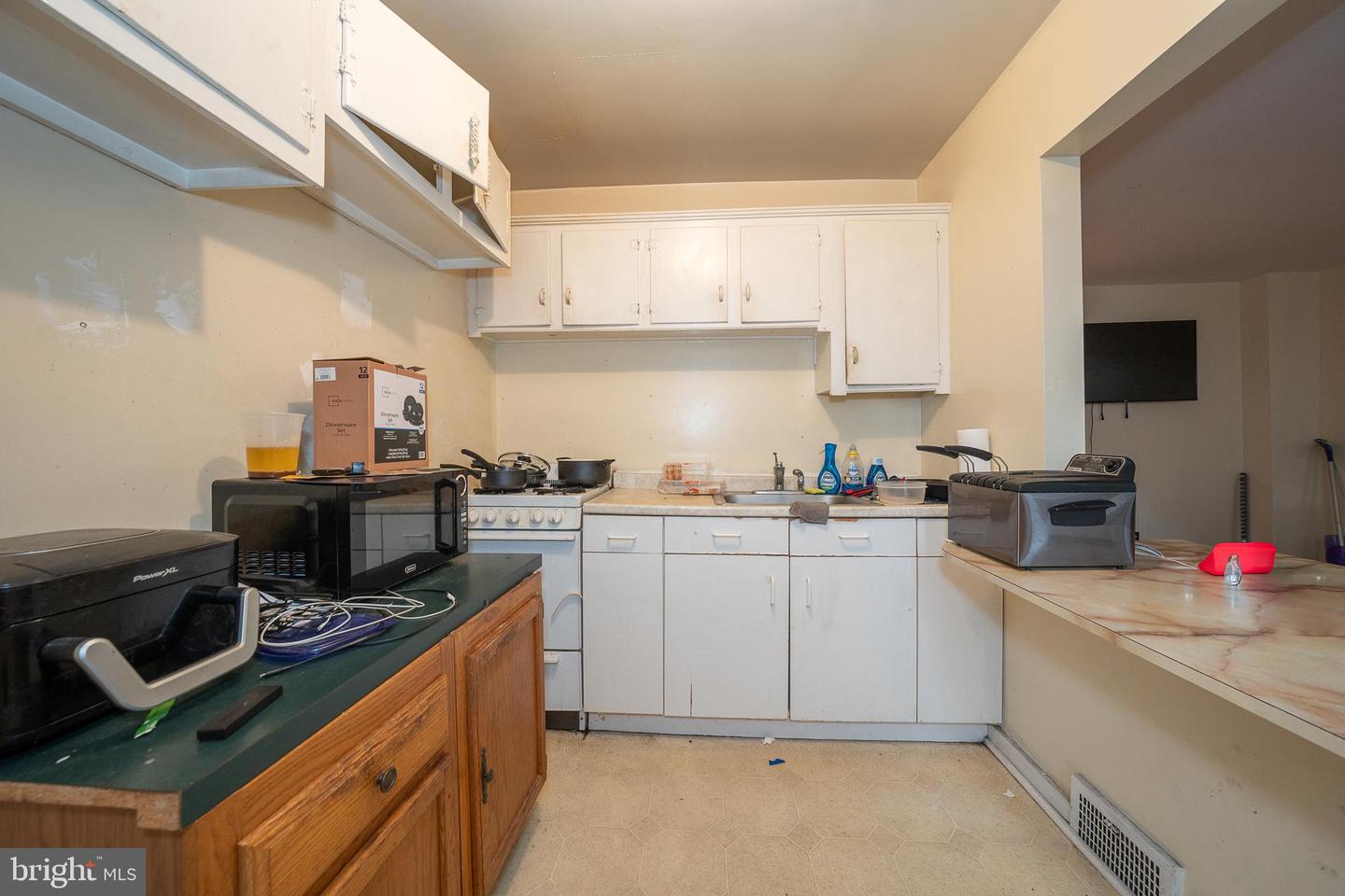 1408 Greeby St Property Photo 15
