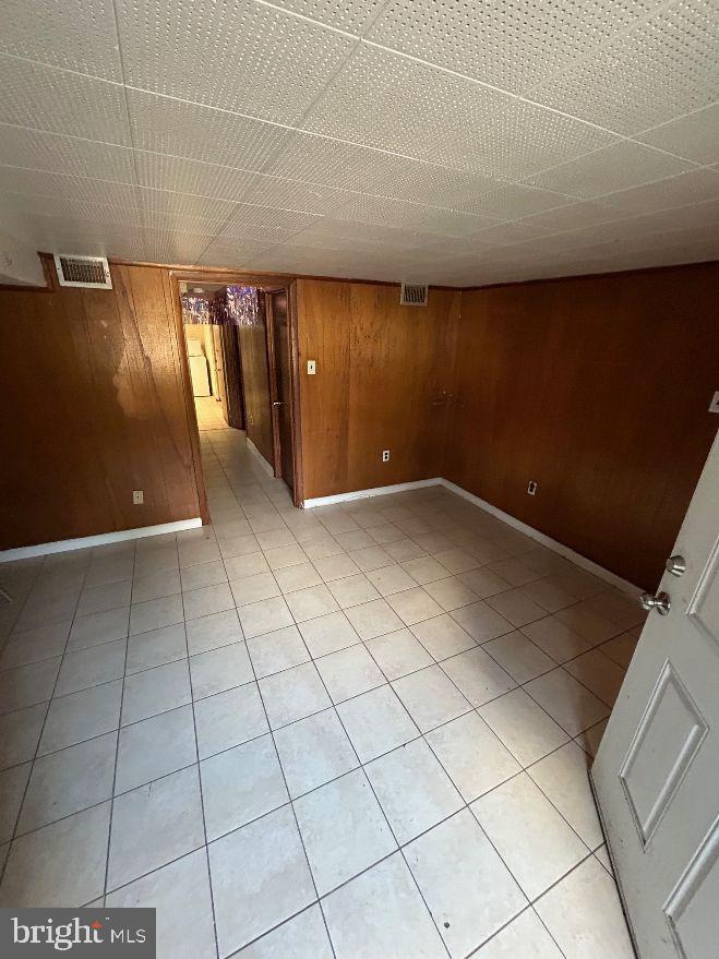 6014 Oakland St Property Photo 13