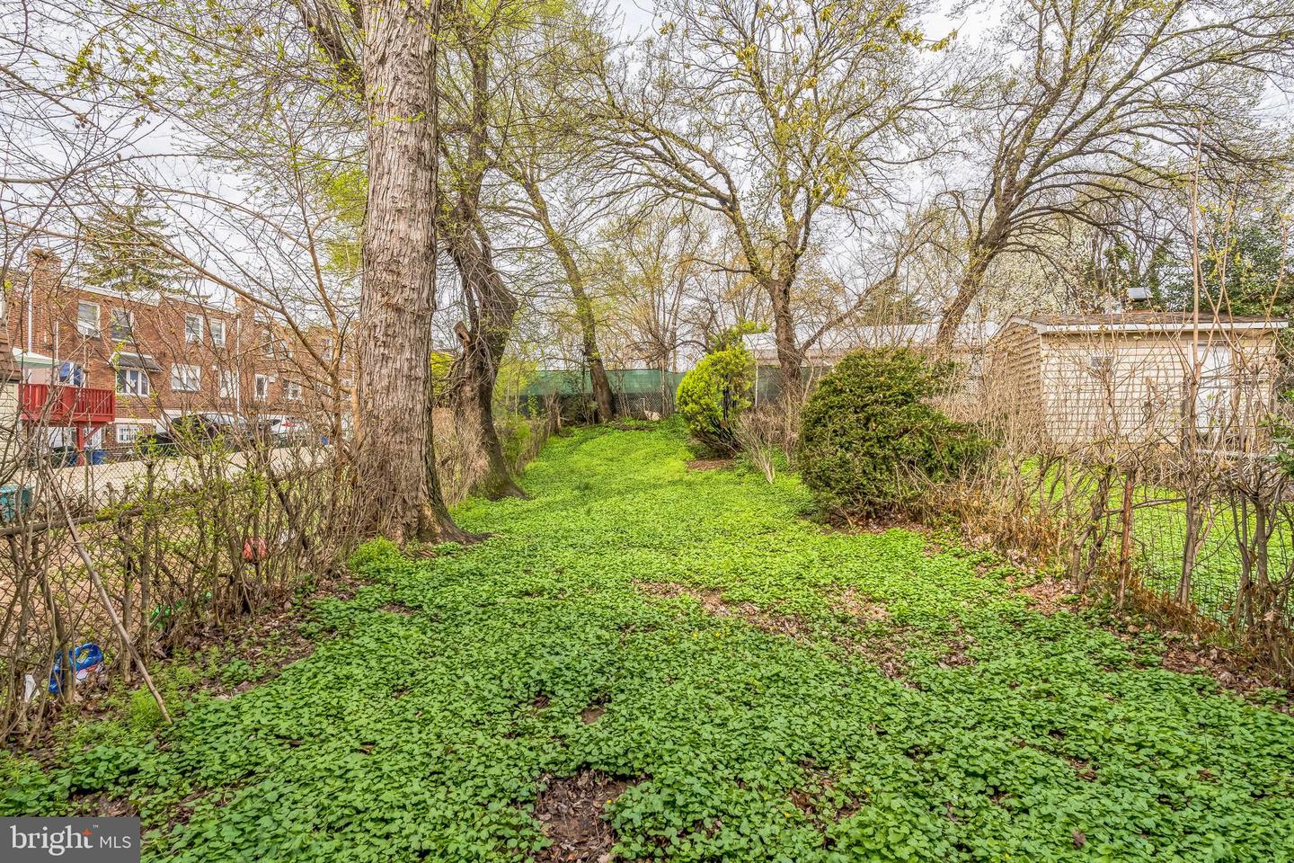 6014 Oakland St Property Photo 18