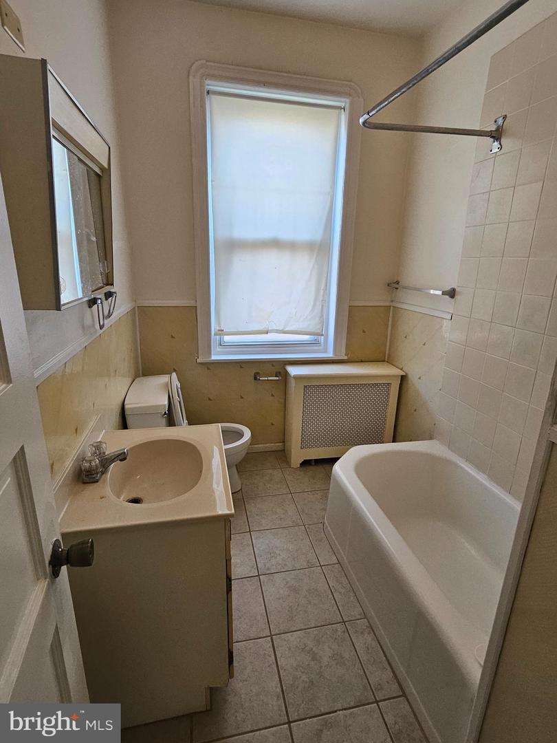330 Gilham St Property Photo 24