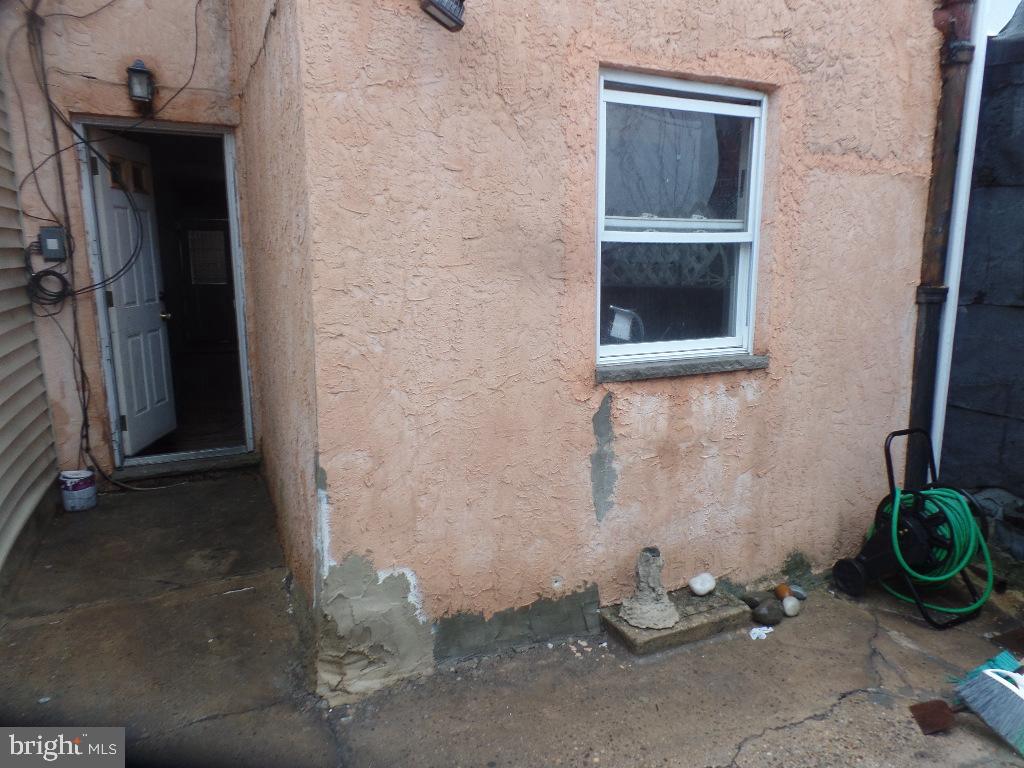 224 Tasker St Property Photo 5
