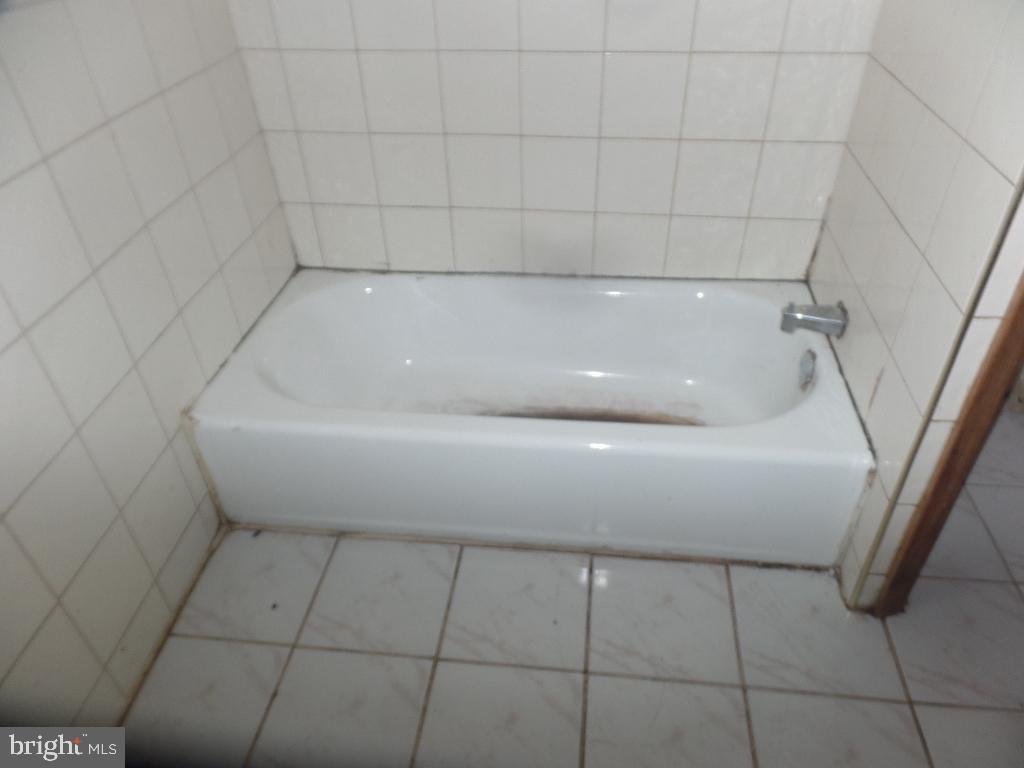 224 Tasker St Property Photo 13