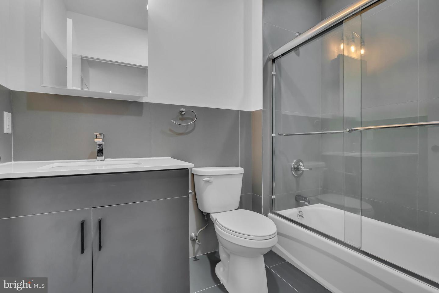 330 Cecil B Moore Ave #202 Property Photo 15