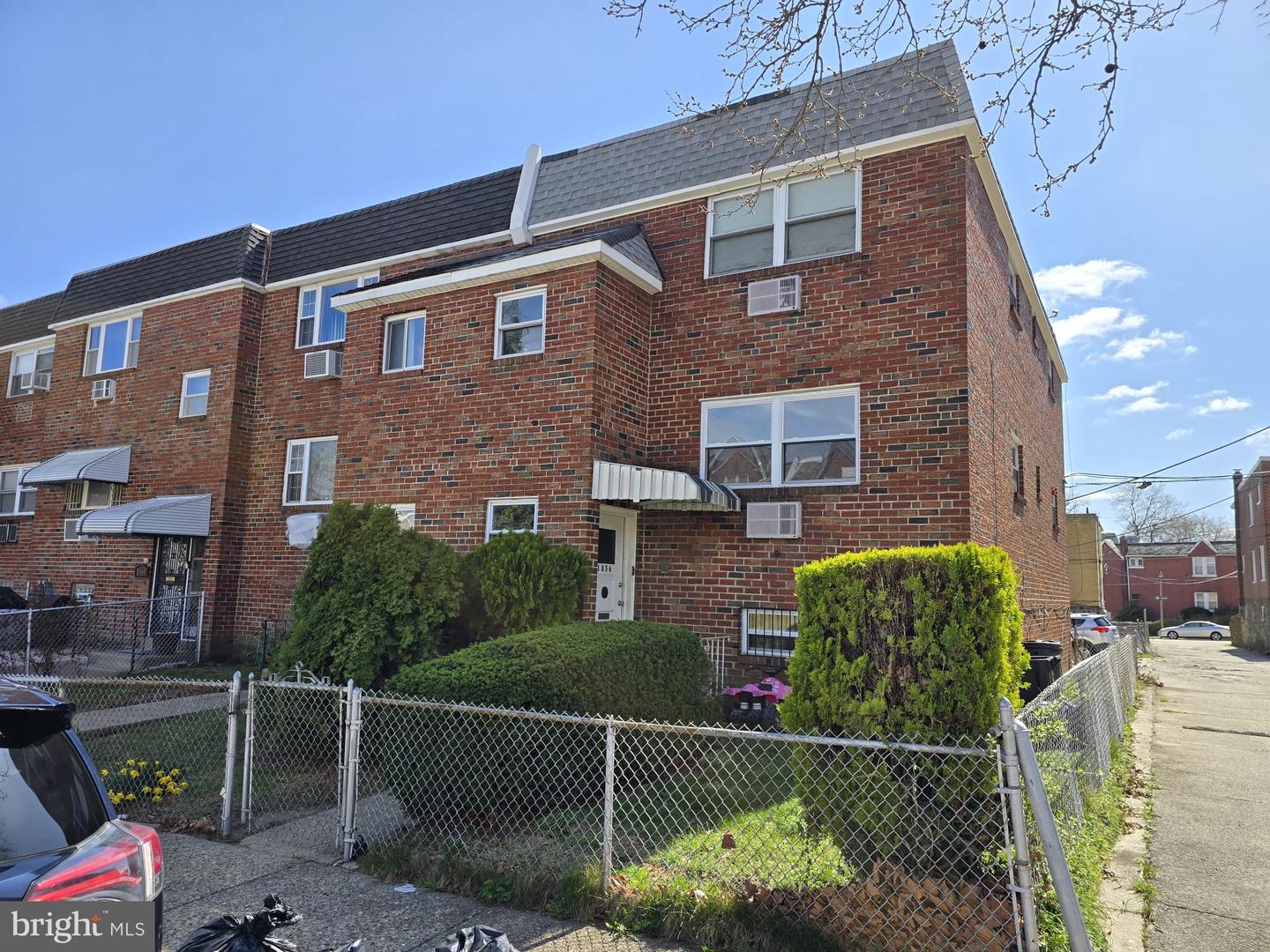 1856 E Tulpehocken St Property Photo 1