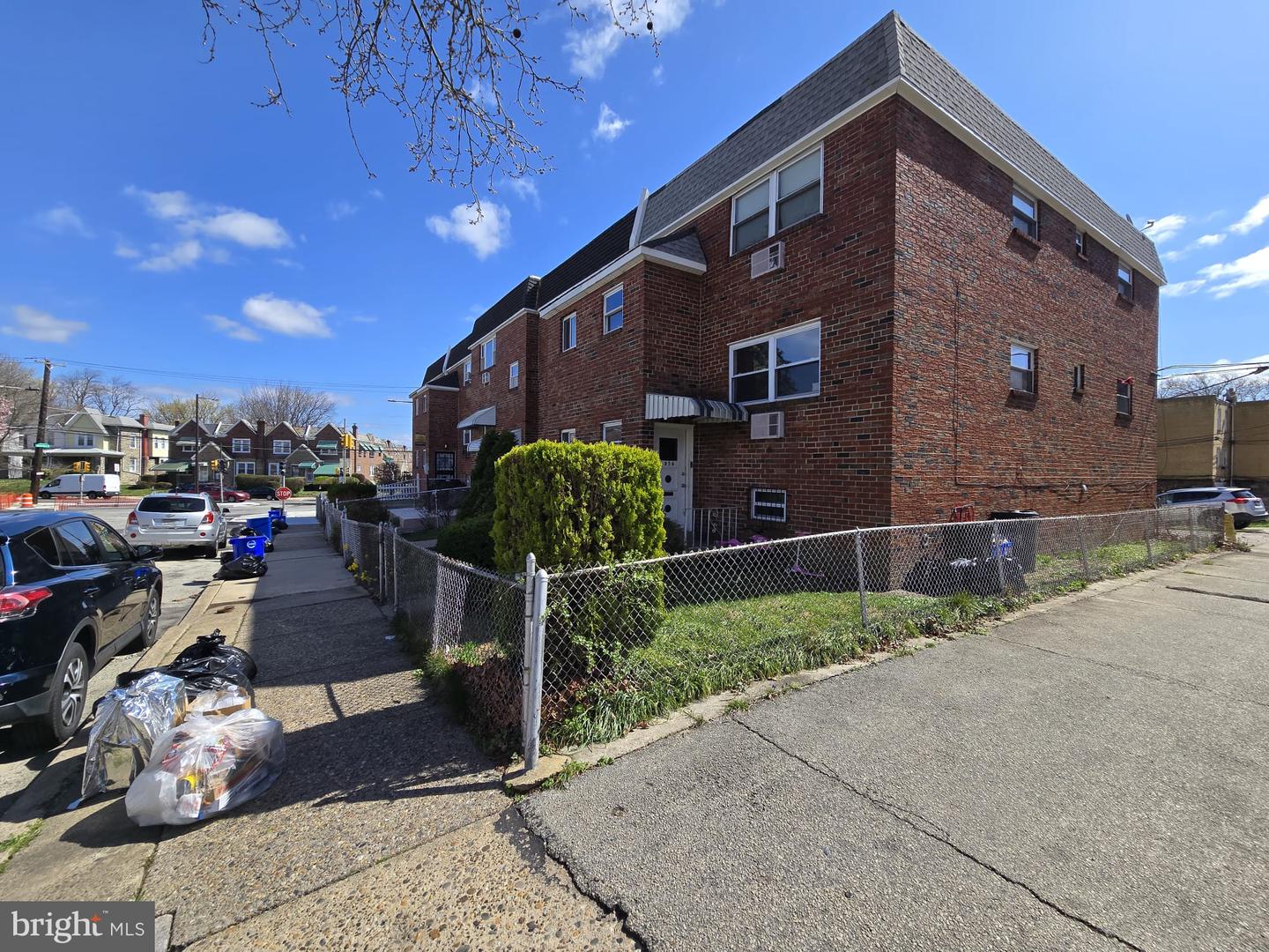 1856 E Tulpehocken St Property Photo 6