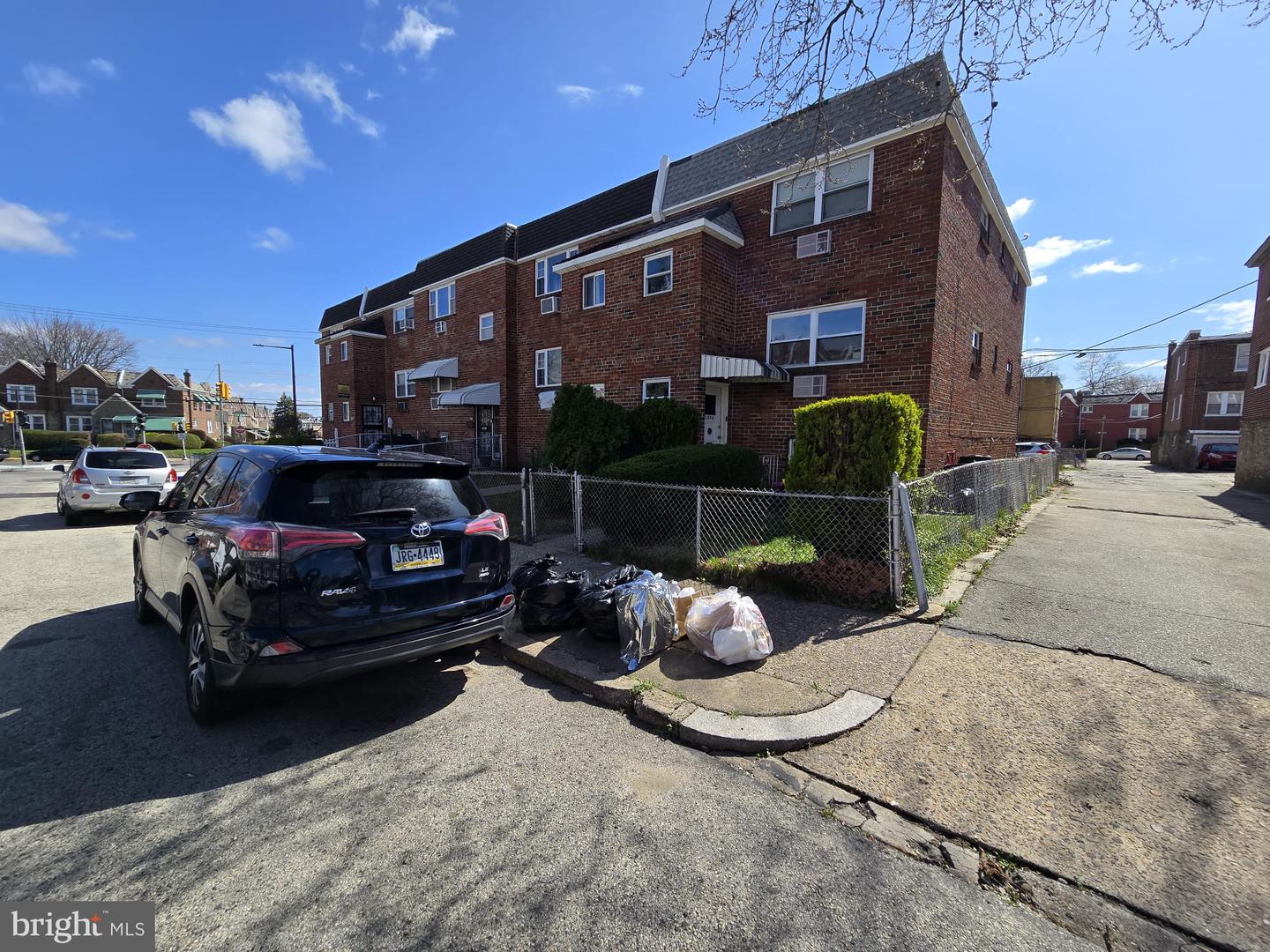 1856 E Tulpehocken St Property Photo 7