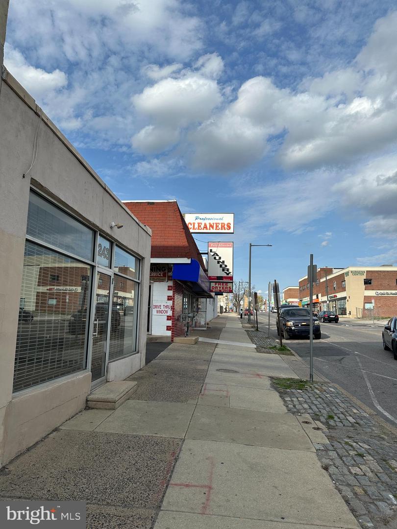 243-45 W Chelten Ave Property Photo 2