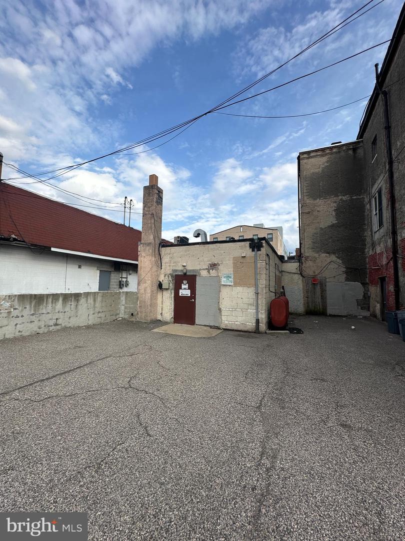 243-45 W Chelten Ave Property Photo 4