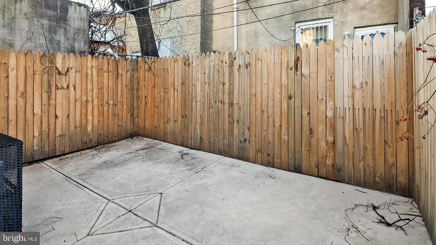 711 N Brooklyn St Property Photo 20