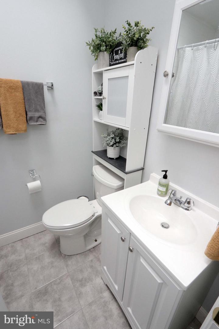 12500 Nanton Dr Property Photo 40