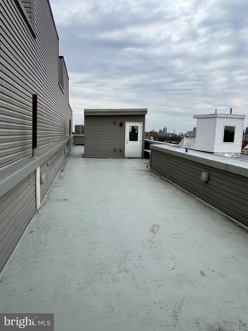 644 N 32nd St Property Photo 19