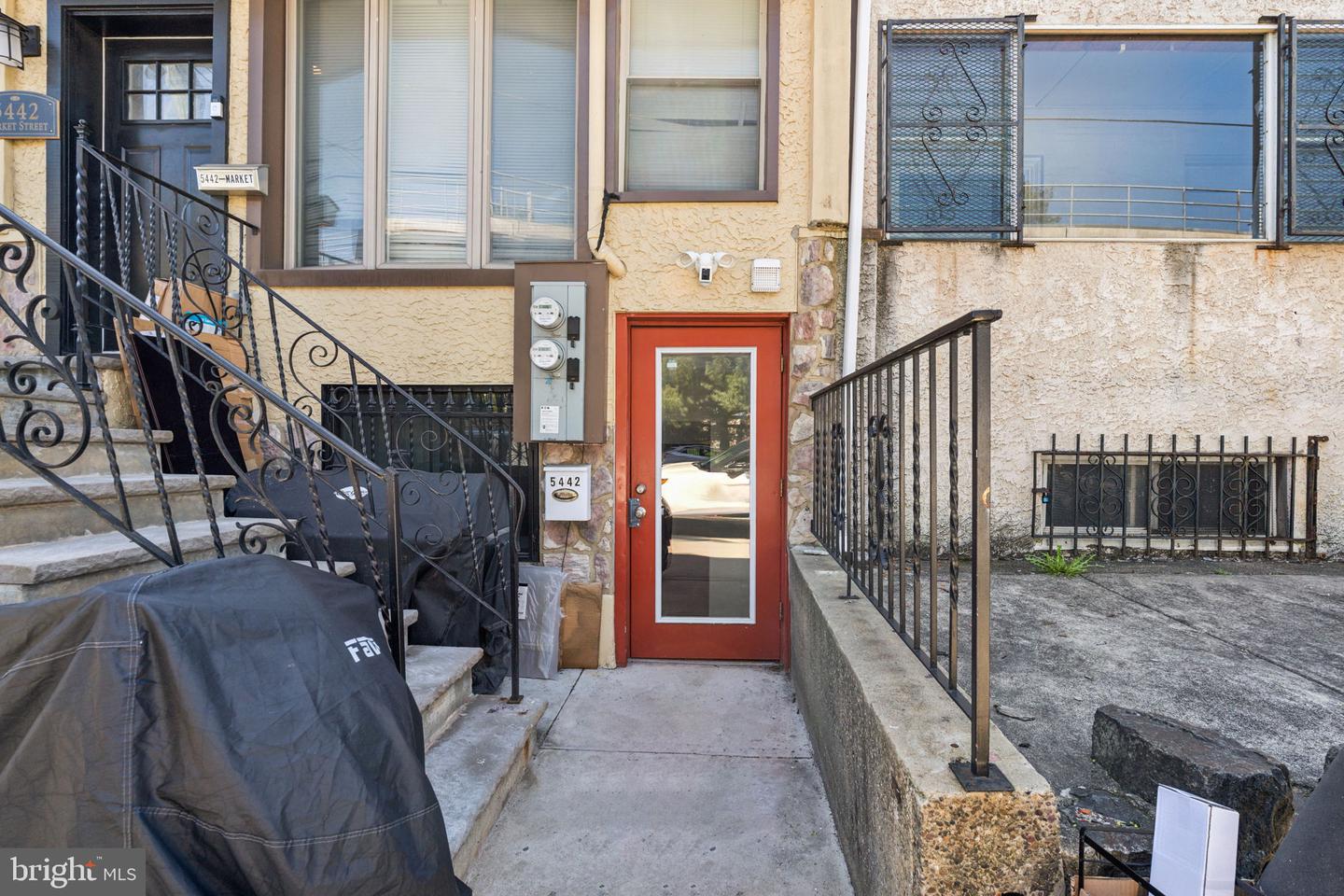 5442 Market St Property Photo 6
