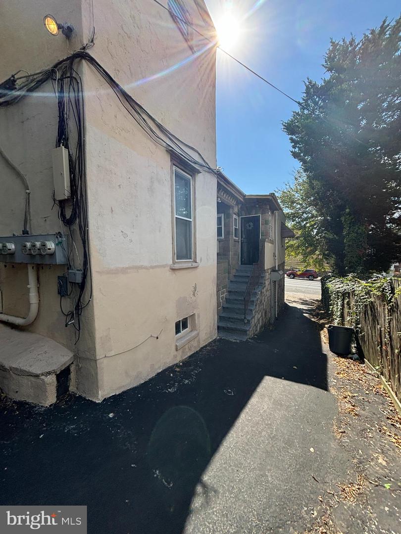 6619-25 Haverford Ave Property Photo 12