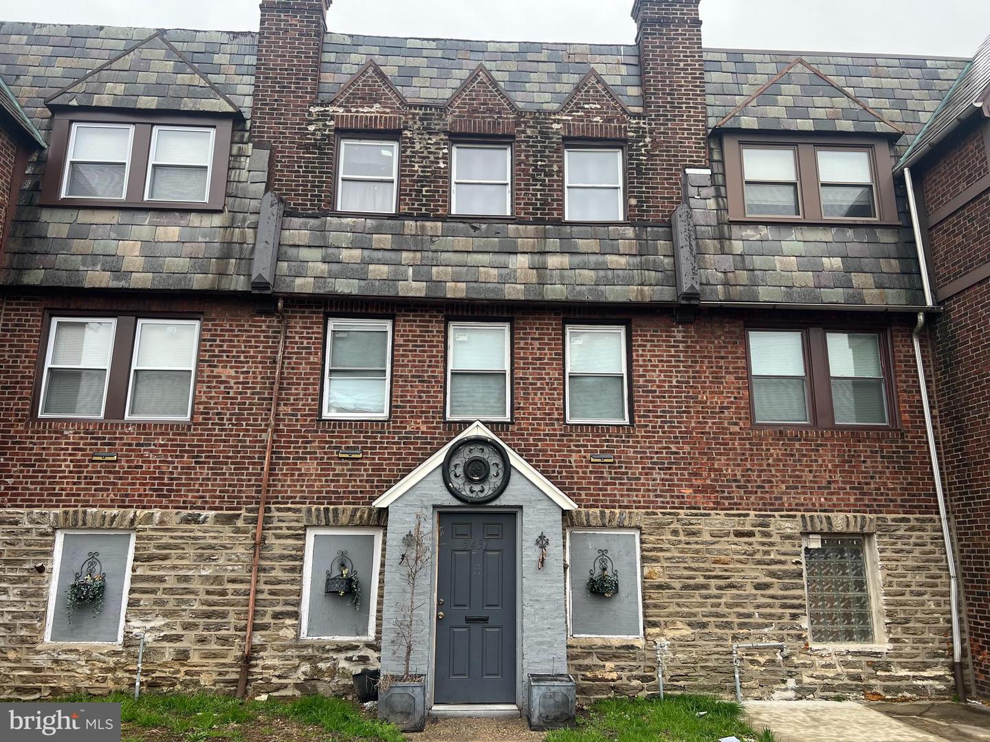 5437 Torresdale Ave Property Photo 1