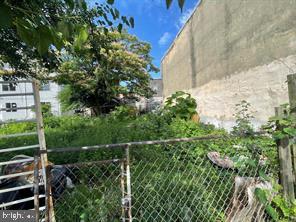 2114 Bellmore Ave Property Photo 1