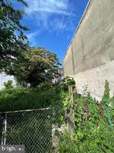 2114 Bellmore Ave Property Photo 3